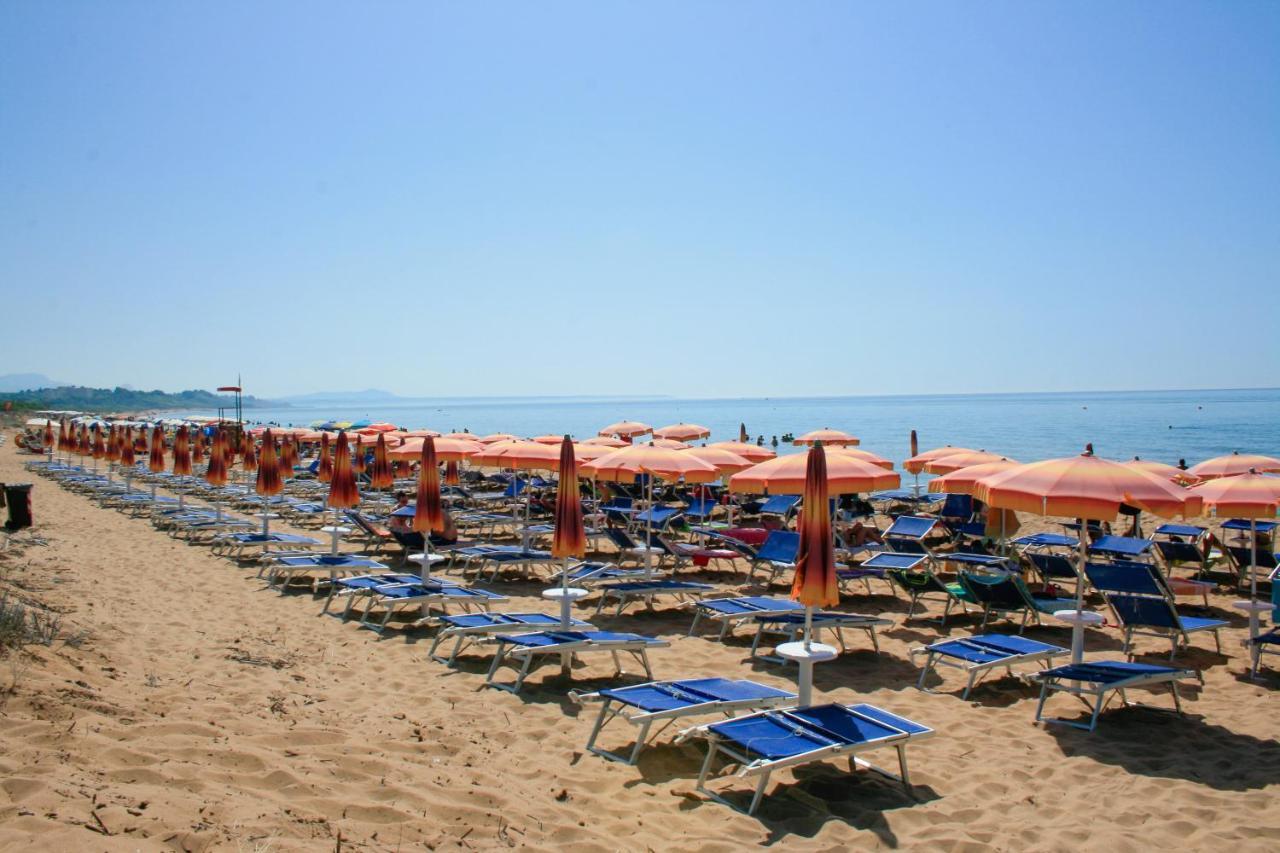 Zeta Club Selinunte Hotel Marinella di Selinunte Kültér fotó